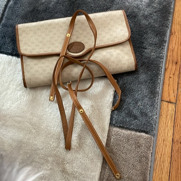 Vintage Gucci Envelope Bag - Picture 4 of 4